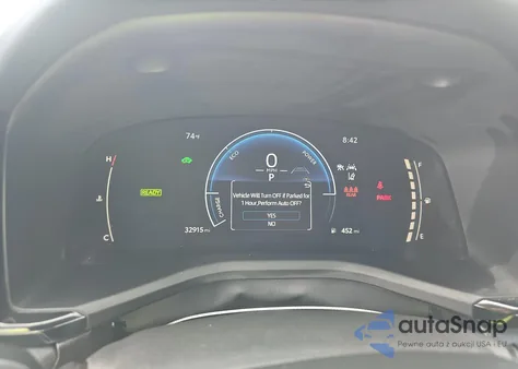 2025 Toyota Camry Le z USA, uszkodzony, nr VIN 4T1DAACK0SU020810